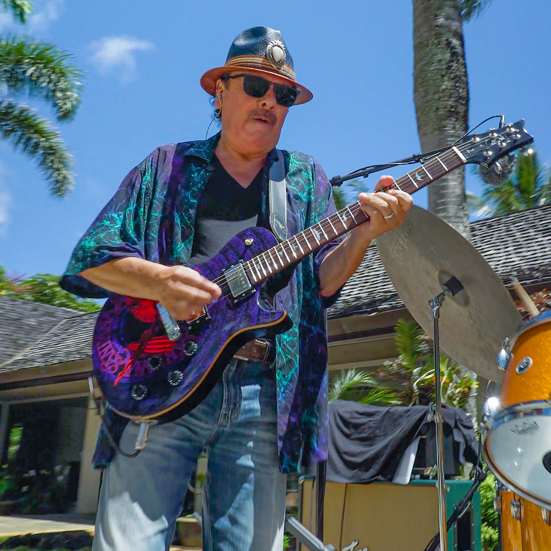 Santana Cover entry Square