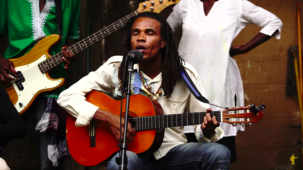 Haiti Oh live outside thumbnail