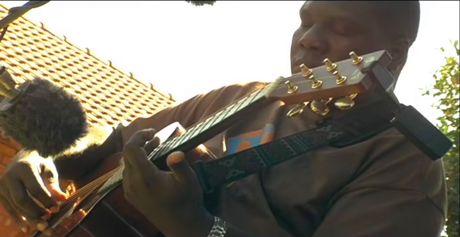 TROUBADOUR MEMBER EXCLUSIVE THUMBNAIL